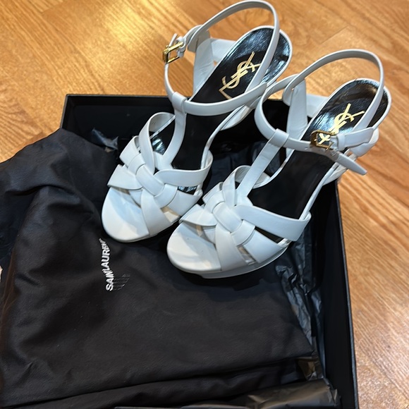 Heels - Picture 5 of 6